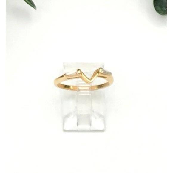 Vintage wrap style ring gold tone Chevron Ring - Picture 6 of 6
